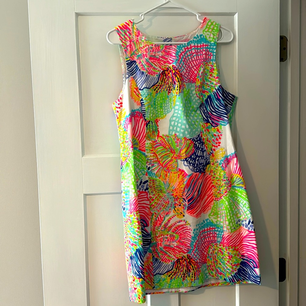 Lilly Pulitzer shift dress, LIKE NEW CONDITION only worn once! Size 10